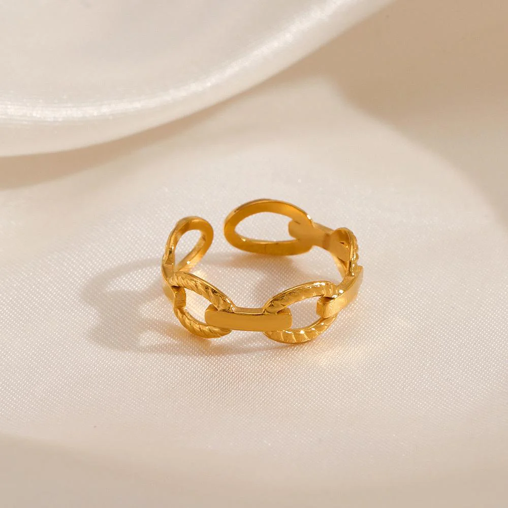 Linked in Twinkle Ring - Image 6