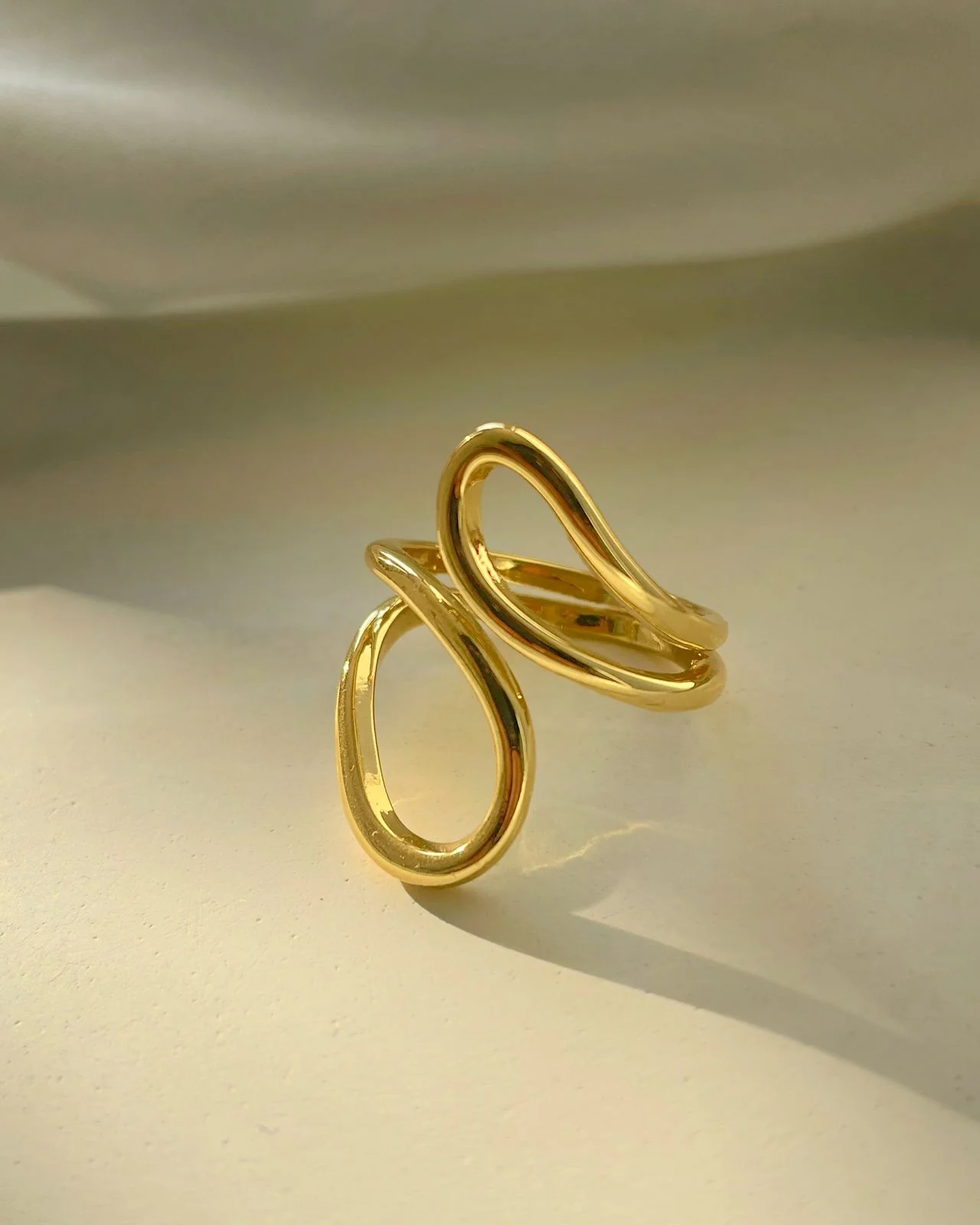 Liva Statement Ring - Image 2