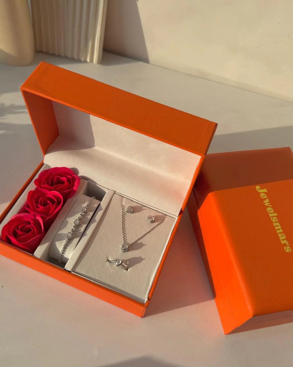 LOML Heart Hamper