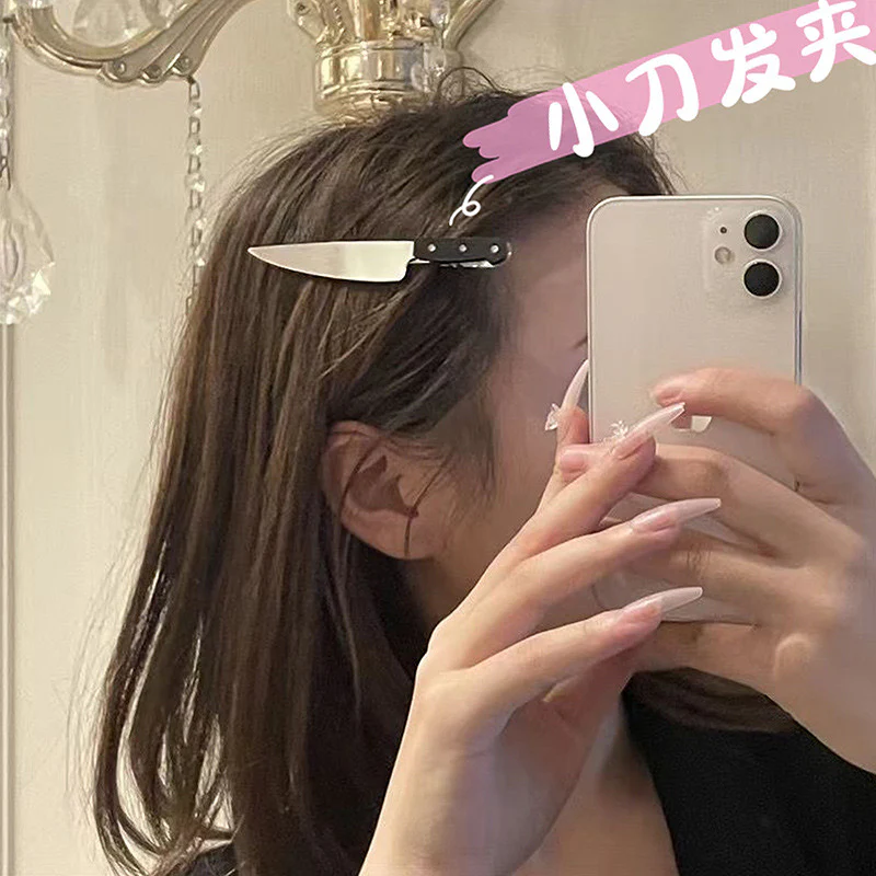 Looks could kill! Hair clip - Image 4