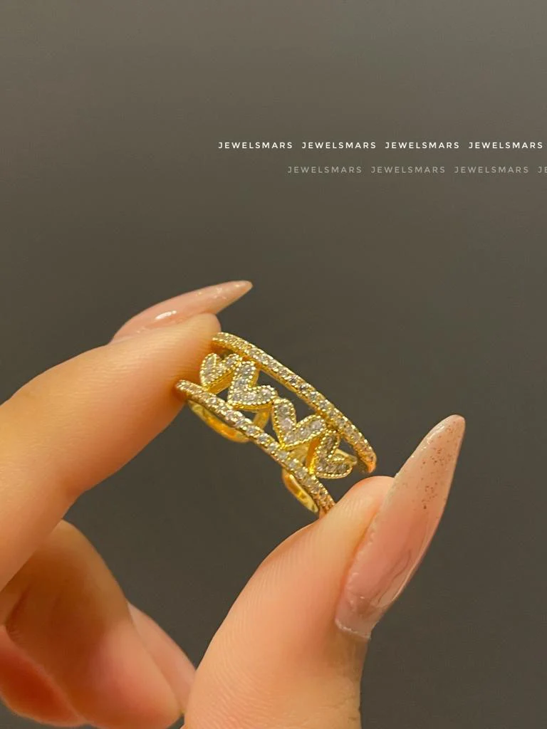 Love is in the air Ring Band