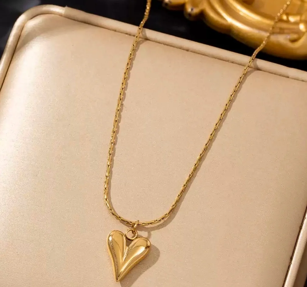 Love Potion Gold Necklace - Image 2