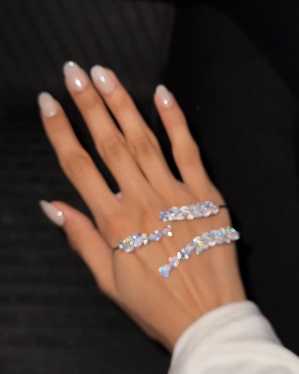 Love-struck Rhinestone Hand Jewellery - Image 2