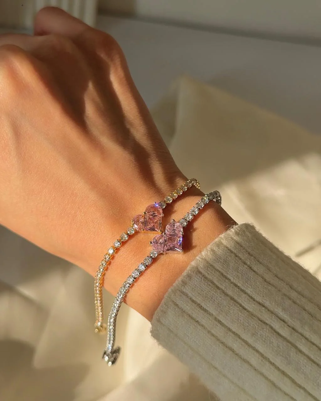 Lover-girl Pink Heart bracelet - Image 2