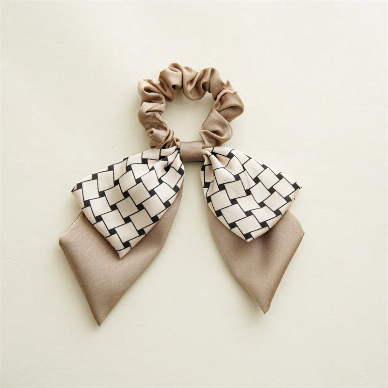 Lovergirl Bow Scrunchie - Image 2