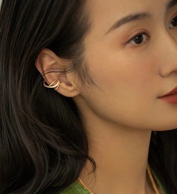 Lucid Glow Ear-cuff (single piece) - Image 4