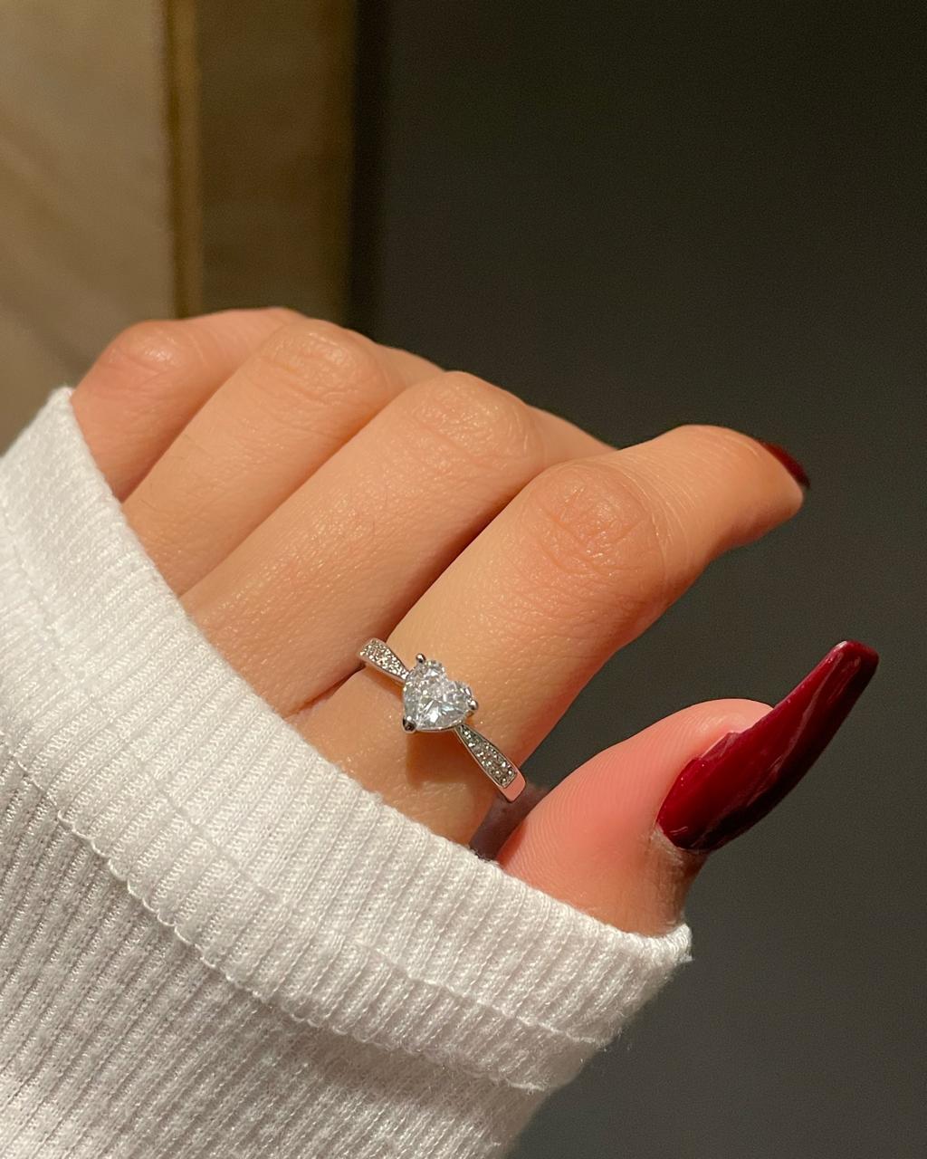 Lucy Heart Ring - Image 2