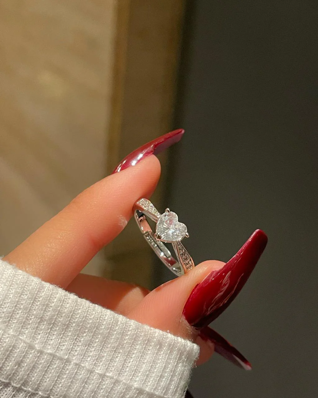 Lucy Heart Ring - Image 3