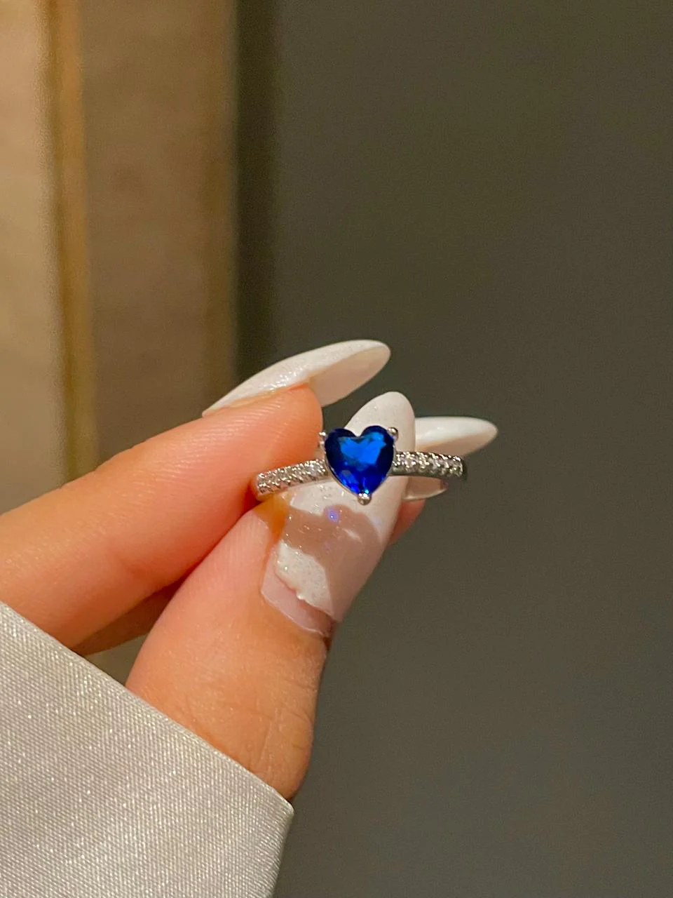 Magical Heart Ring- Royal Blue - Image 3