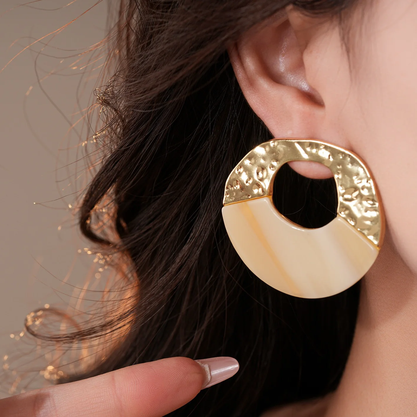 Lustrous Luxe Hammered Earrings - Image 5
