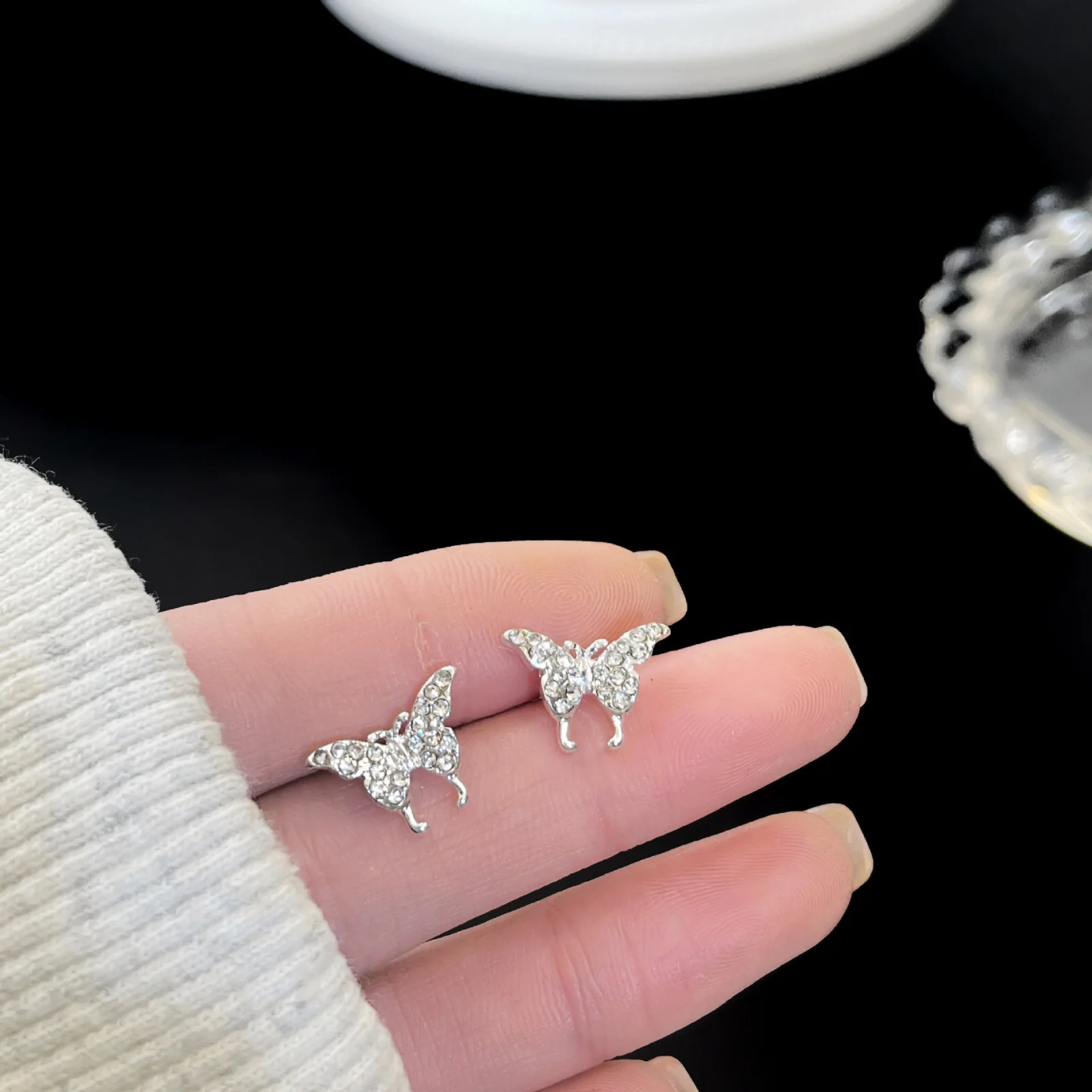 Lustrous Wings Earrings