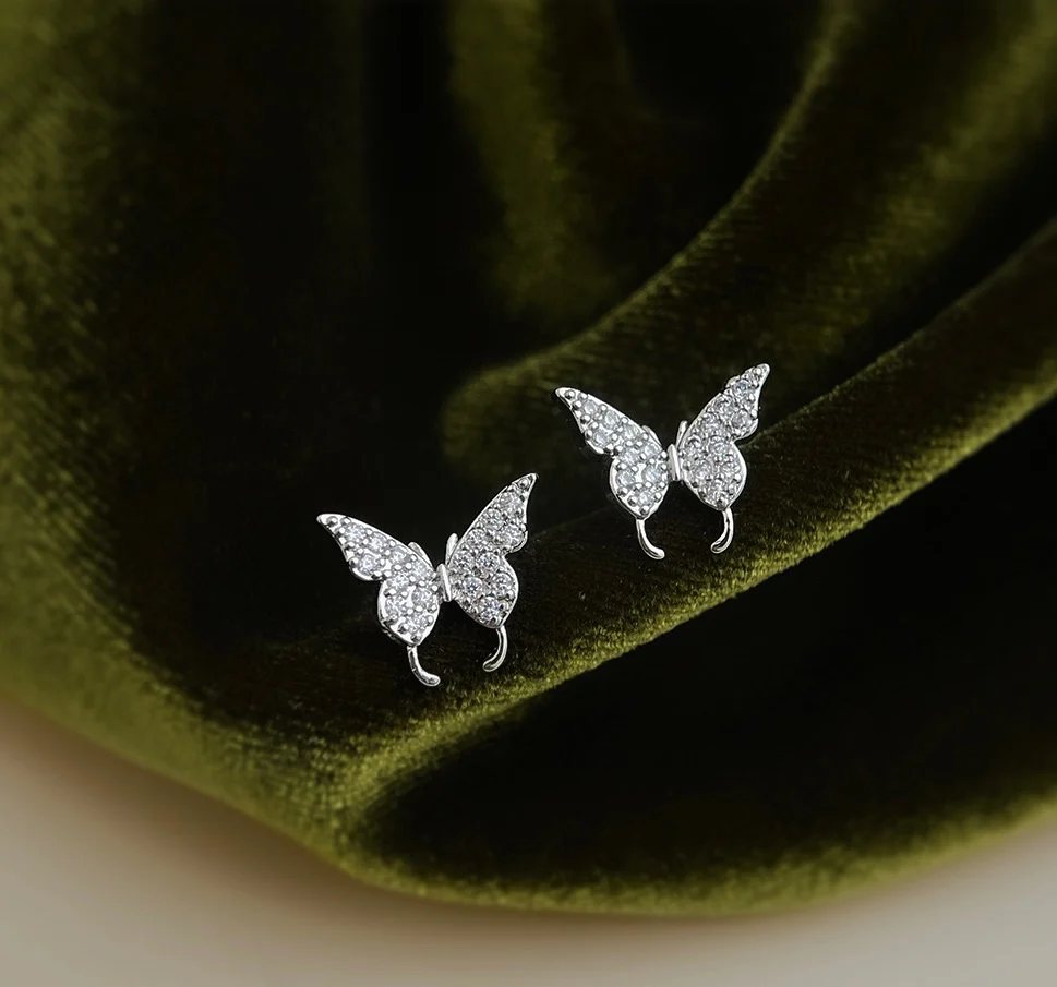 Lustrous Wings Earrings - Image 3