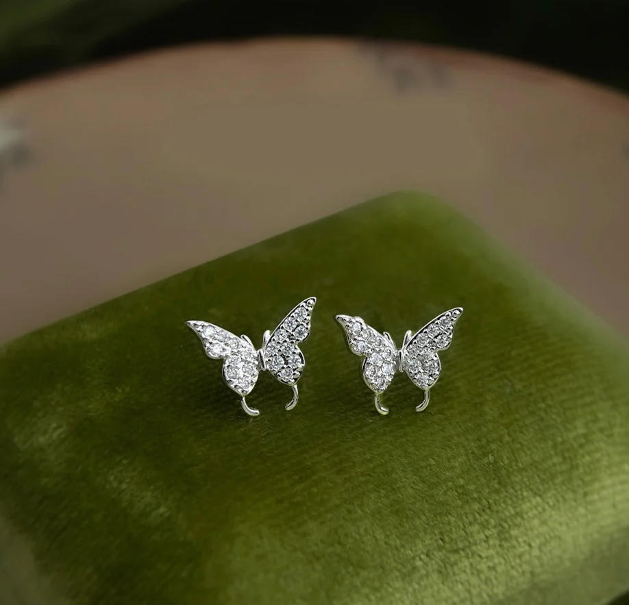 Lustrous Wings Earrings - Image 4