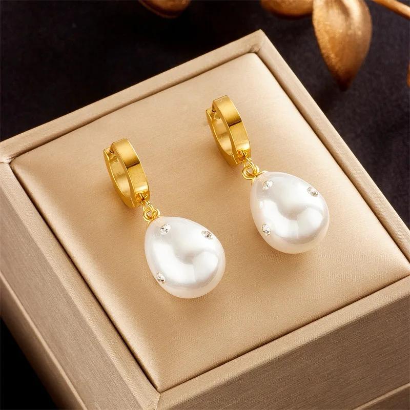 Luxe Pearl Drop Earrings (18k gold plated) - Image 2