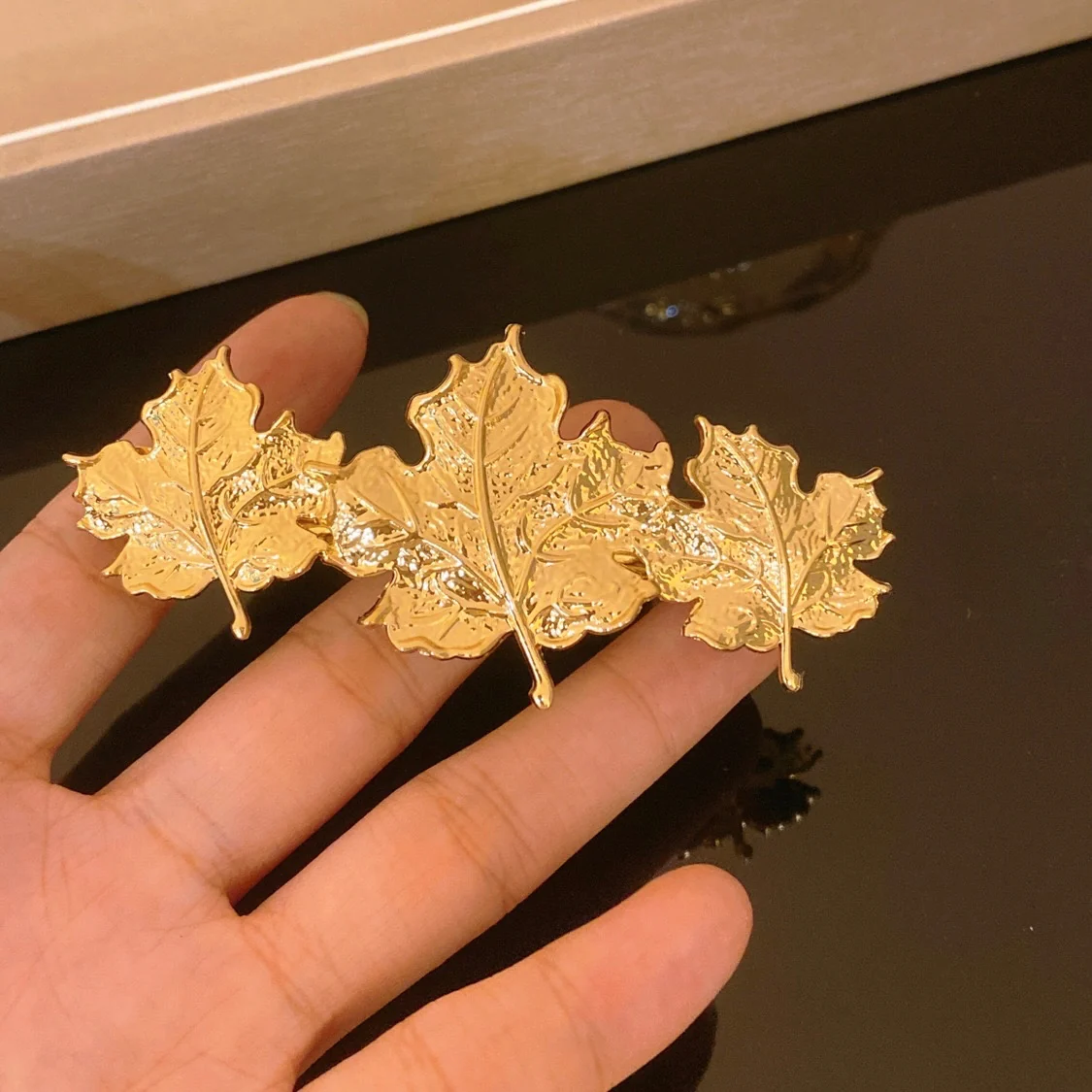 Luxe Textured Foliage Hair Clip - Image 4