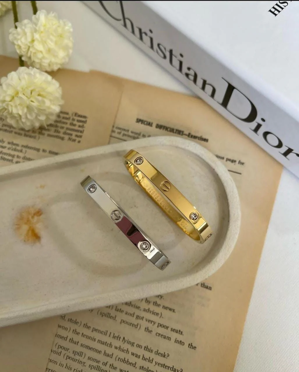 Luxury golden bracelet - Image 4