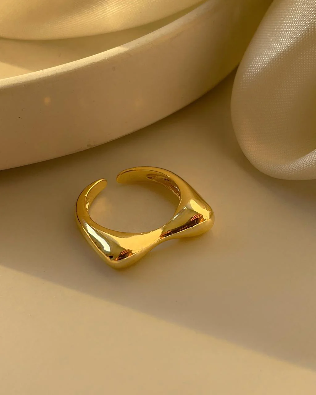 Madeline Statement Ring - Image 3