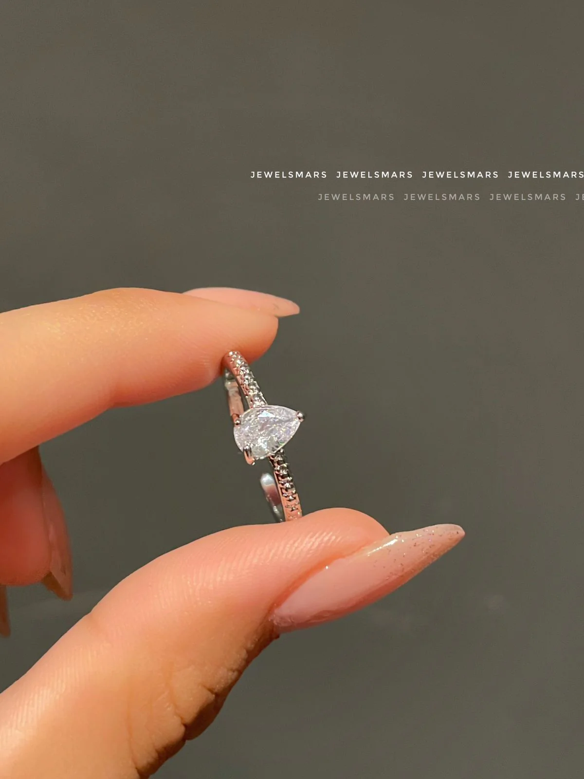 Magestic Promise Ring