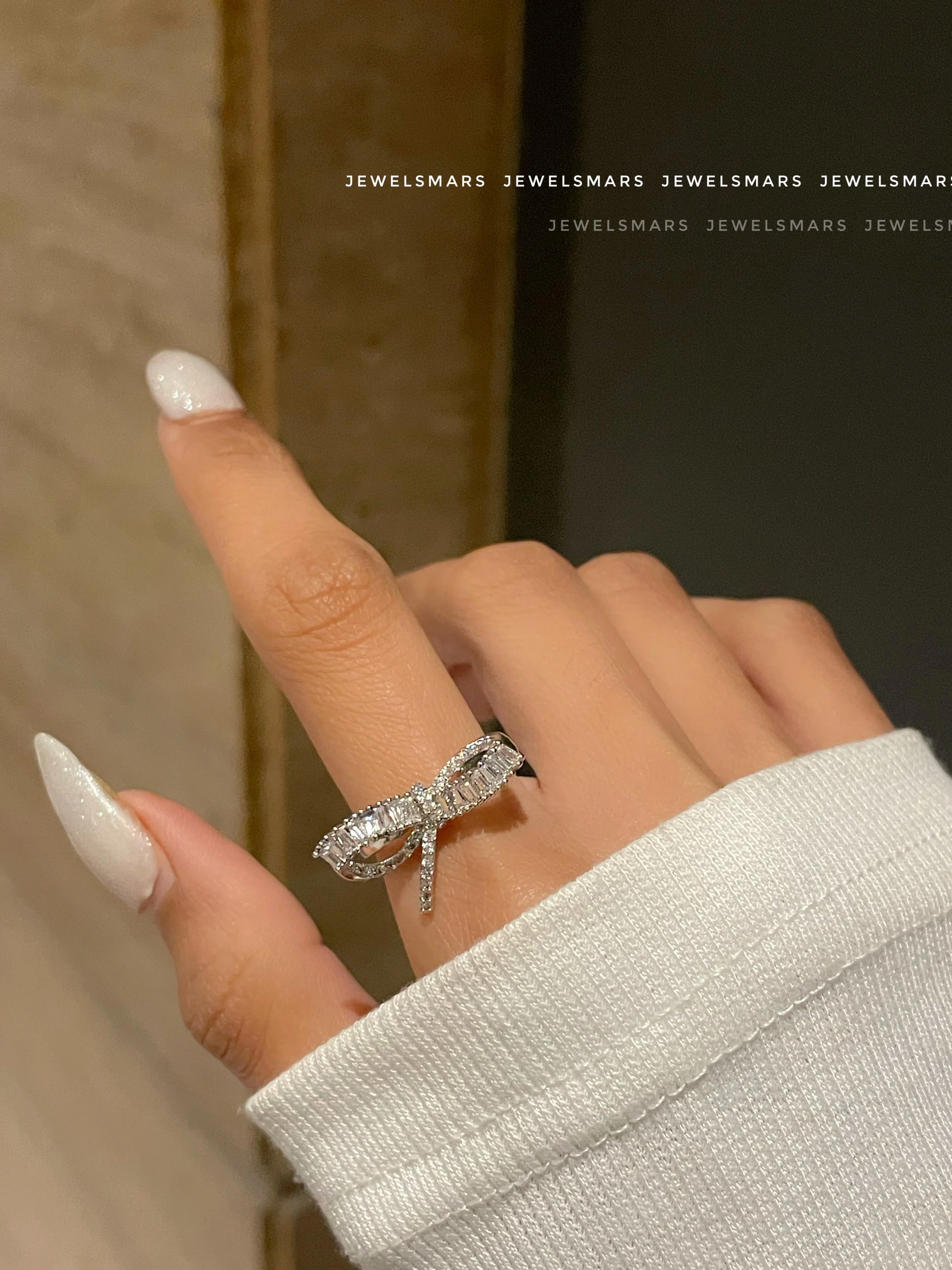 Main Character Feels- bow ring - Image 2