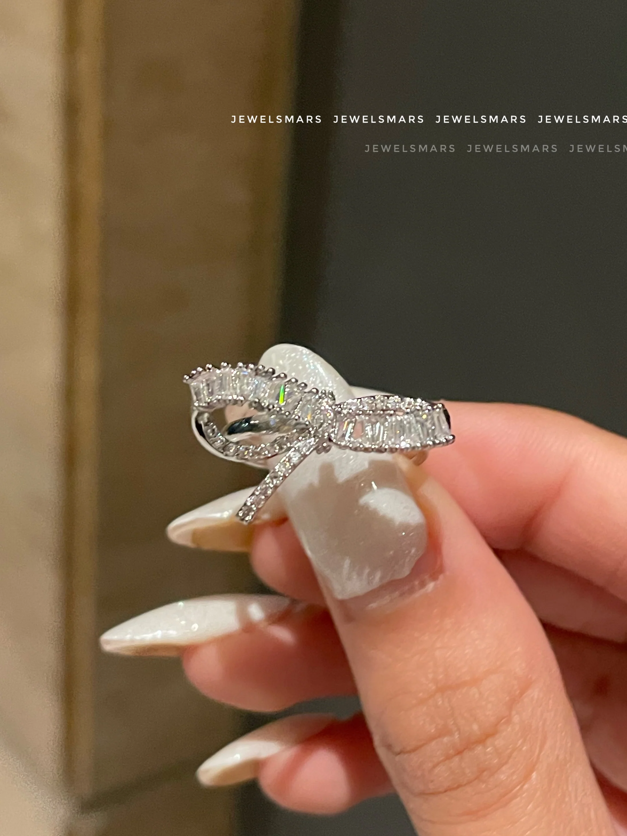 Main Character Feels- bow ring - Image 3