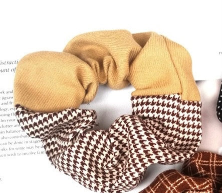 Maple Mood Scrunchie - Image 3