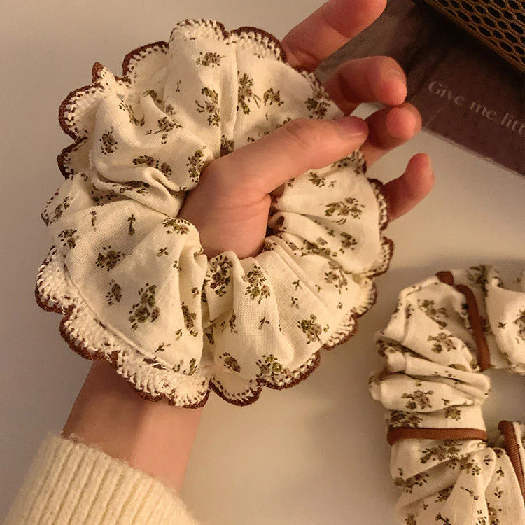 Maple Prints Scrunchie - Image 4