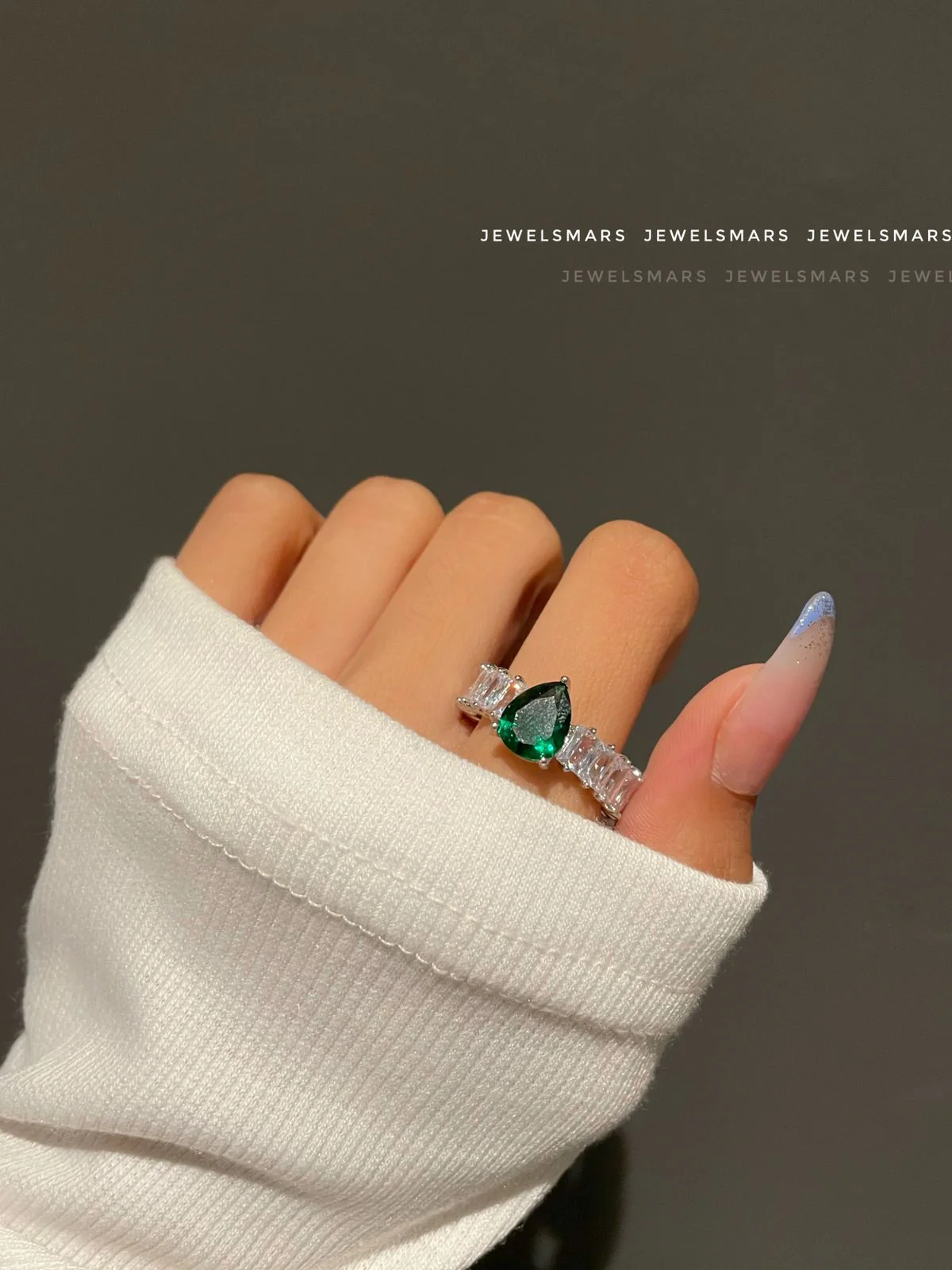 Marie Green Pear shaped Ring - silver