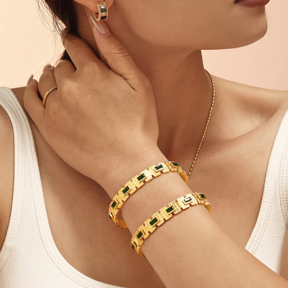 Vintage vibes Green Bracelet - Image 2