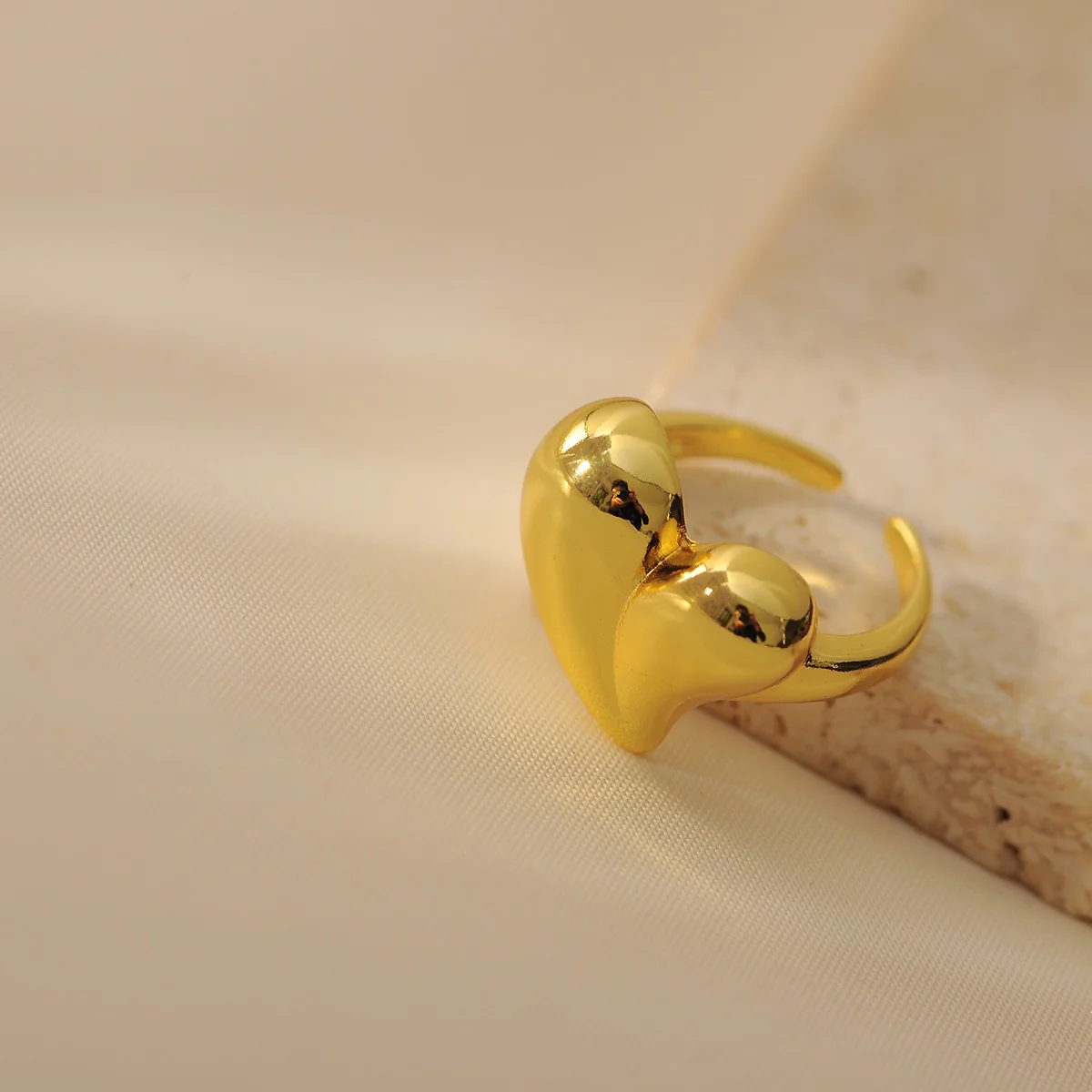 Matilda Gold Heart Ring - Image 3