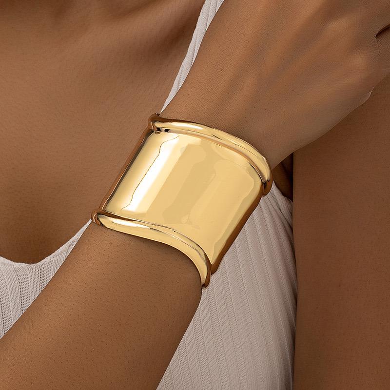 Maze Hand Cuff - Image 2