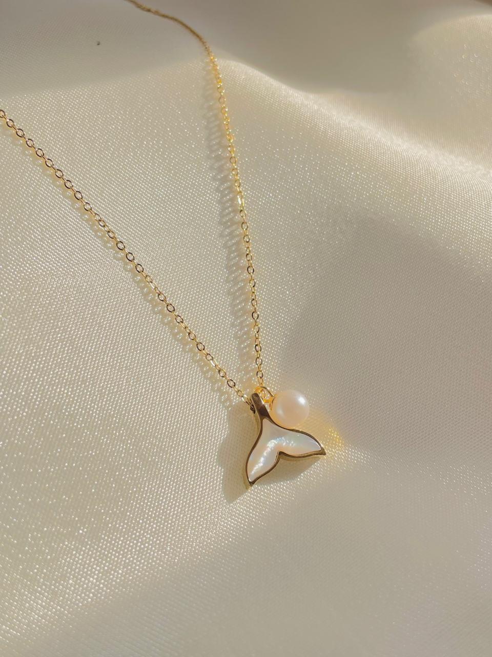 Mermaid Pearl Necklace [18k gold plated] - Image 2