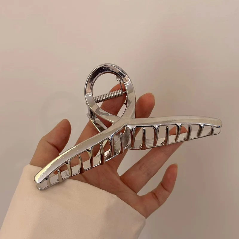 Metallic Grip Hair Claw - Image 3