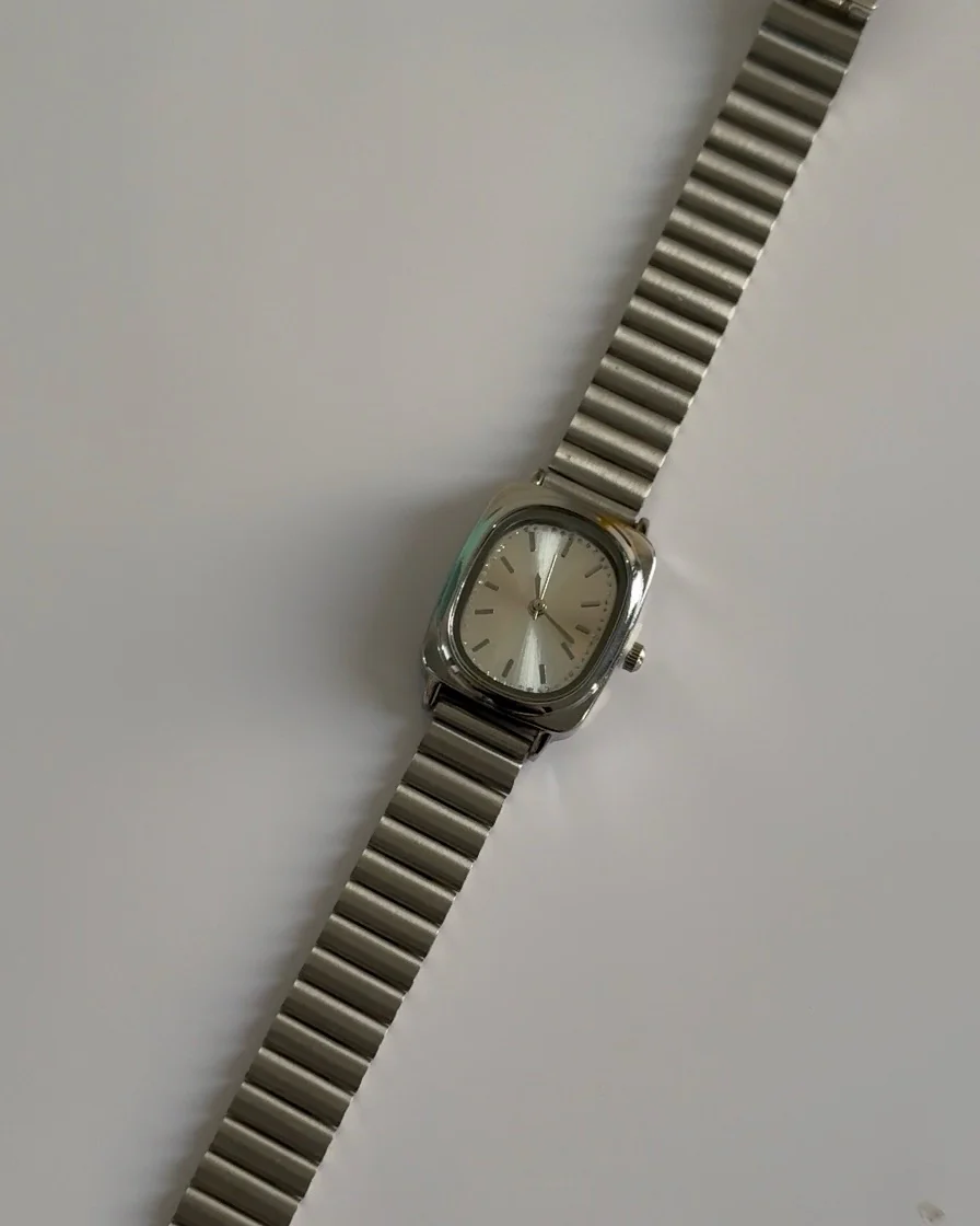 Metro Minimalist Ribbed Watch - Image 5
