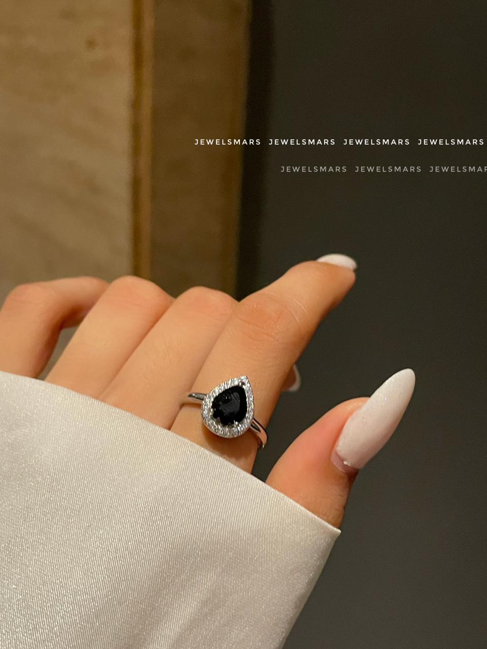 Millie Drop Ring- black