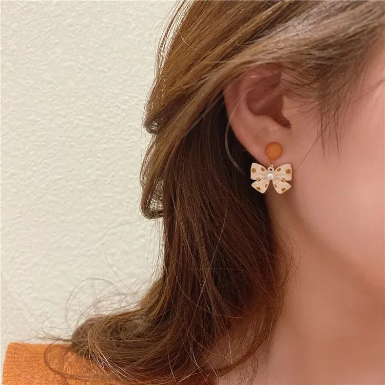 Mini Bow Earrings - Image 2