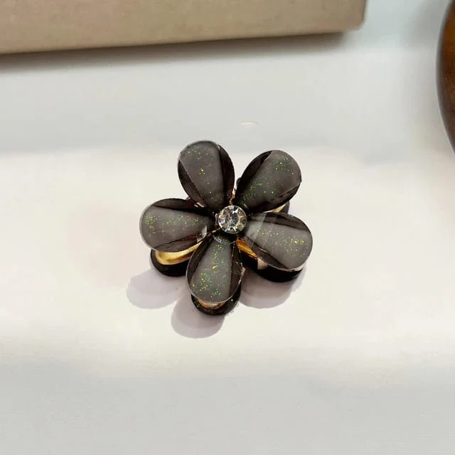 Mini Flower Hair Clips - Image 5