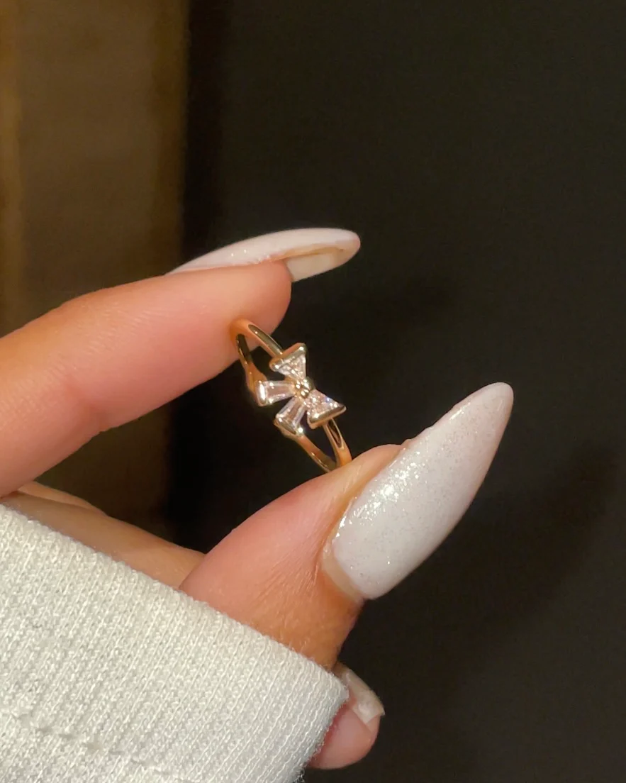 Minimal Bow Ring