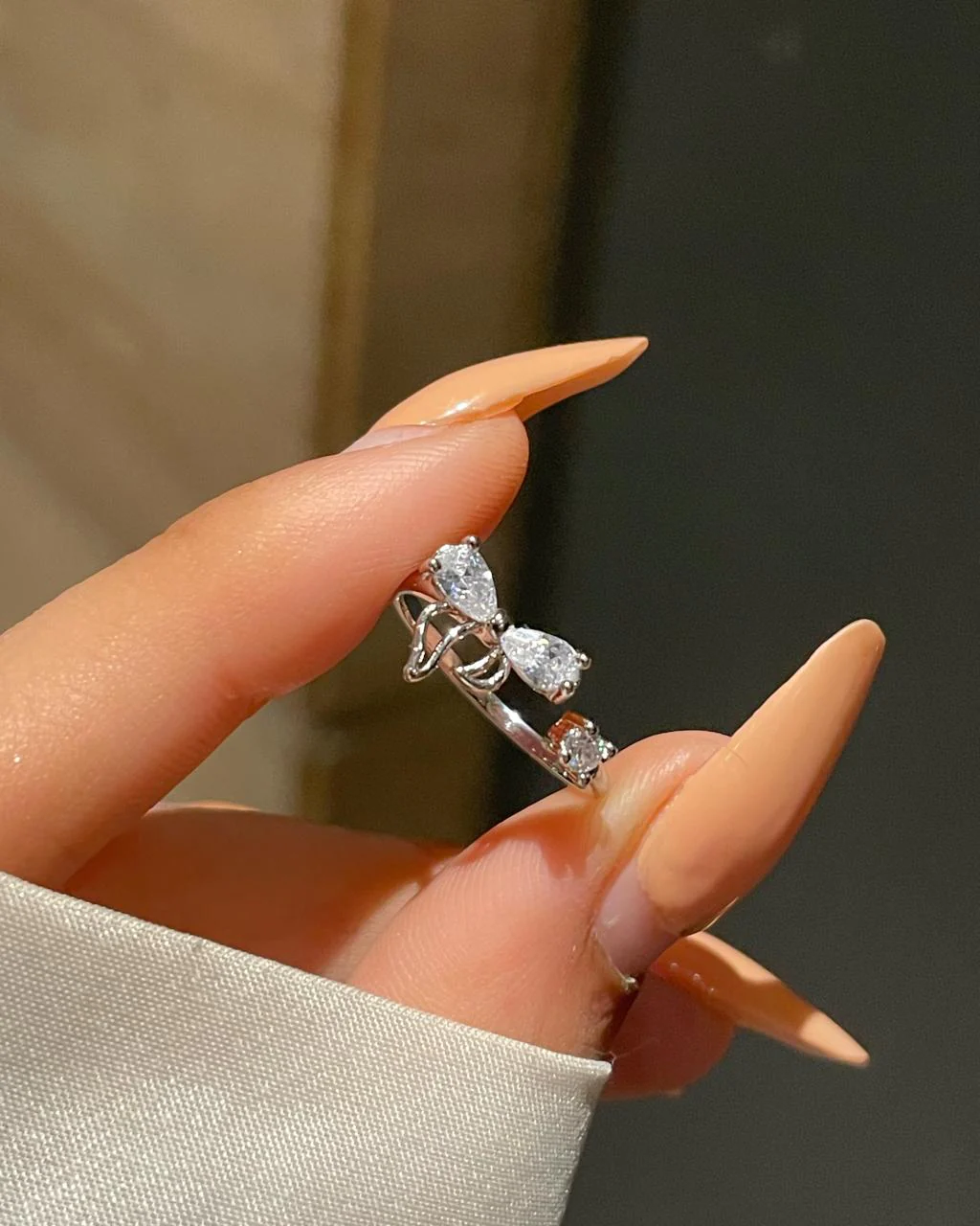 Minimal Bow Ring - Image 2