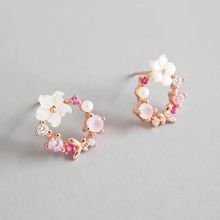 Minimal Dreamy Floral Earrings - Image 6