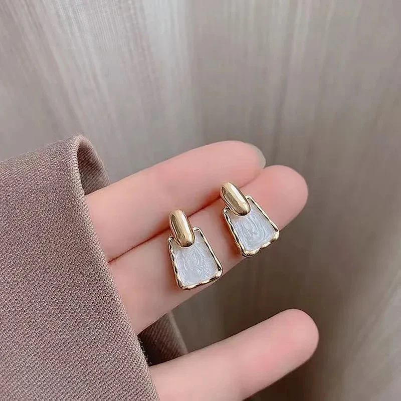 Minimal Earrings - Image 3