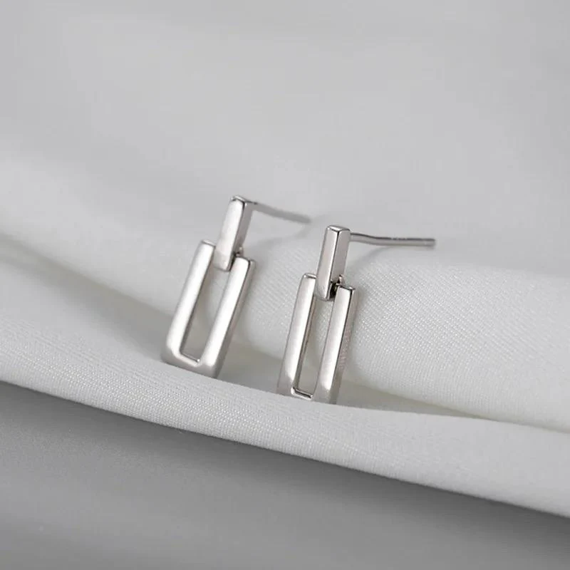 Minimal Statement Earrings- silver - Image 2