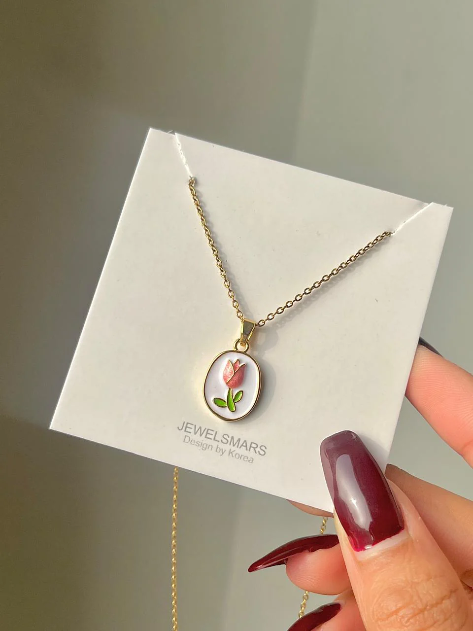 Minimal Tulip Necklace - Image 3