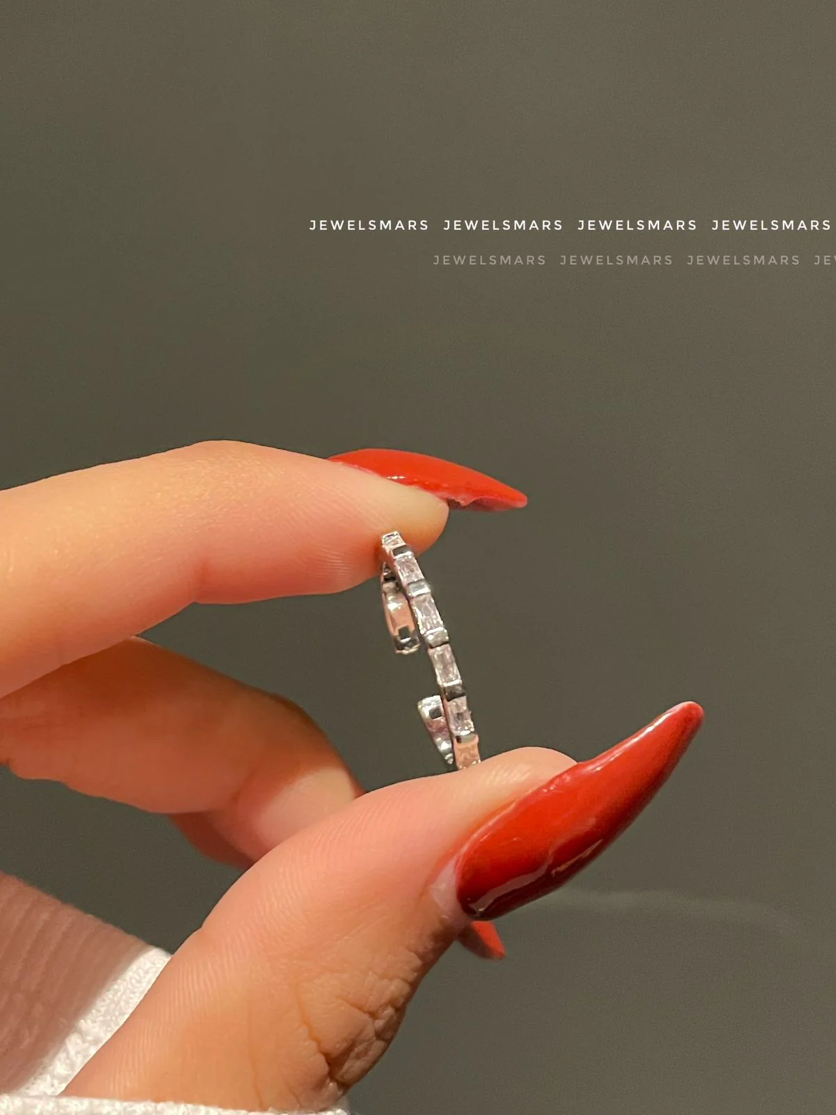 Minimalist Ring Band - Image 3
