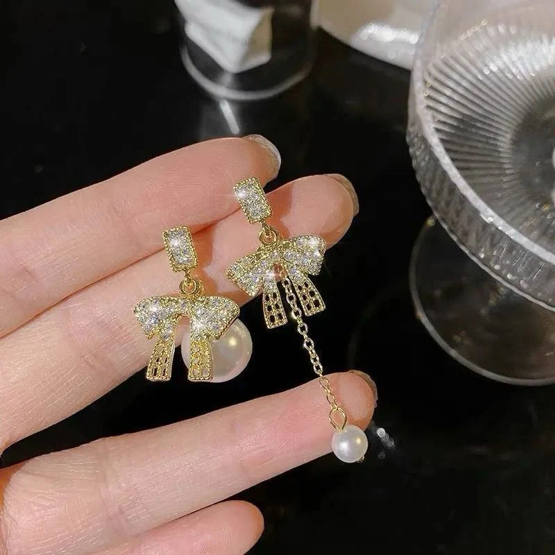 Mismatch Pearl Drop Bow Earrings - Image 4
