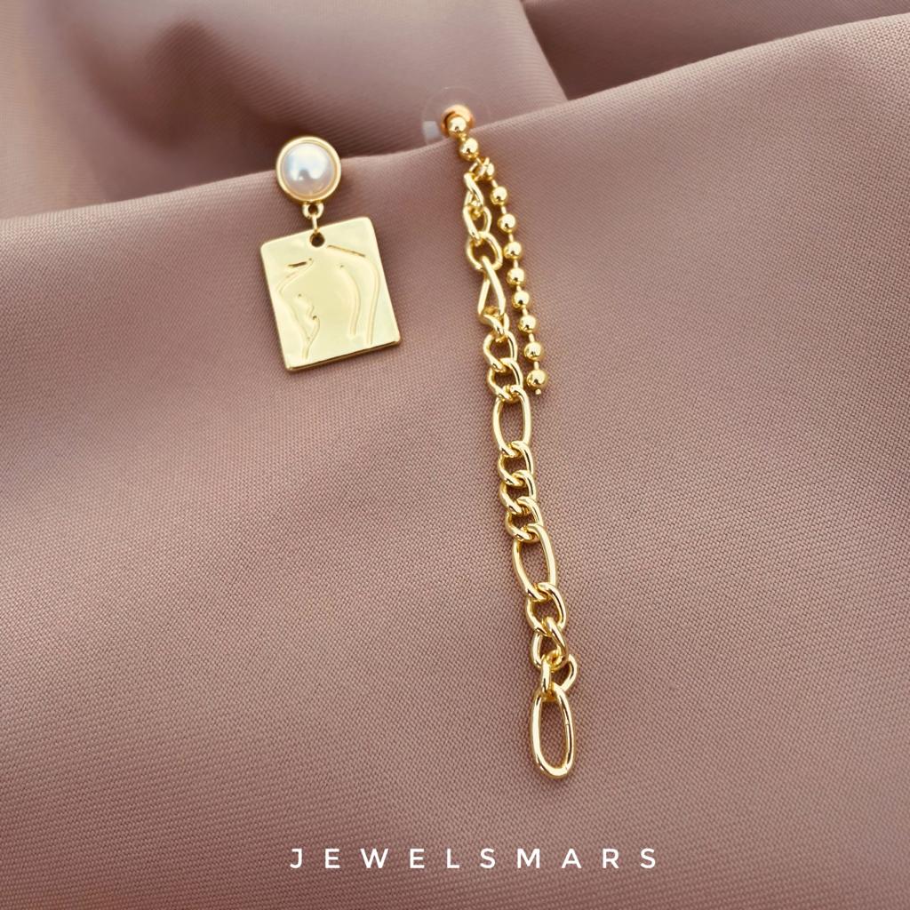 MISMATCH STATEMENT GEOMETRIC EARRINGS