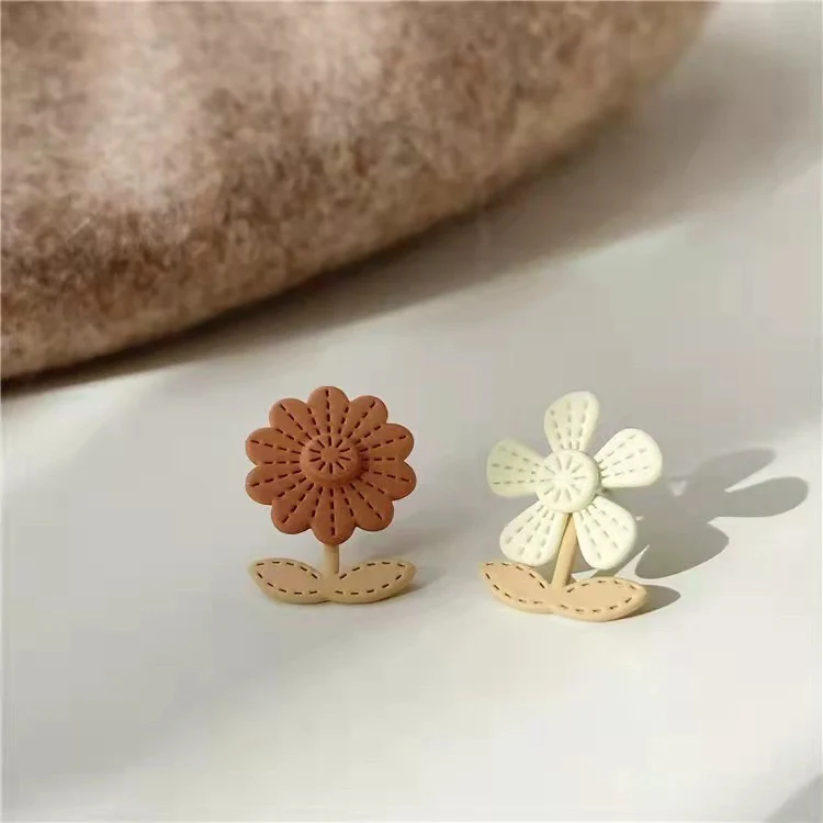 Mismatched Maple Earrings