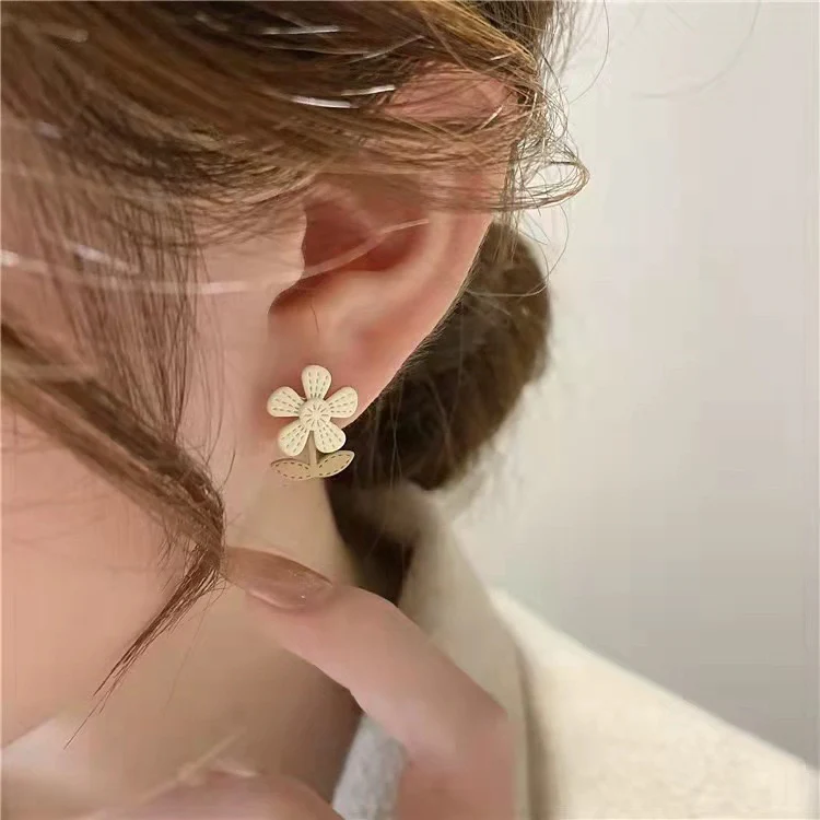 Mismatched Maple Earrings - Image 2