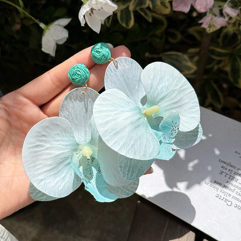 Moana Orchid Earrings - Image 2