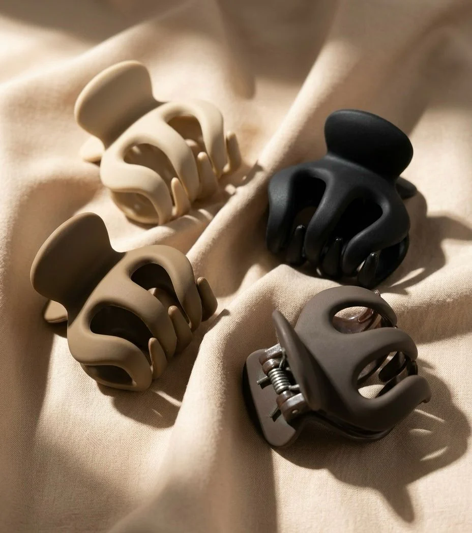 Mocha Muse Claw Clip - Image 7