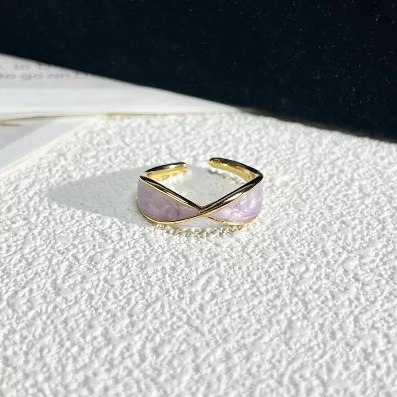 Modern Antique Ring - Image 3